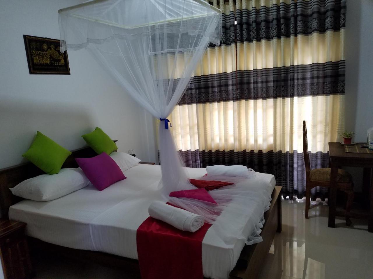 Yashumi Homestay Dambulla Exterior foto
