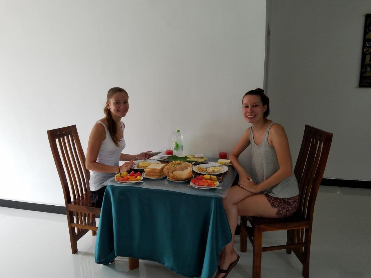 Yashumi Homestay Dambulla Exterior foto